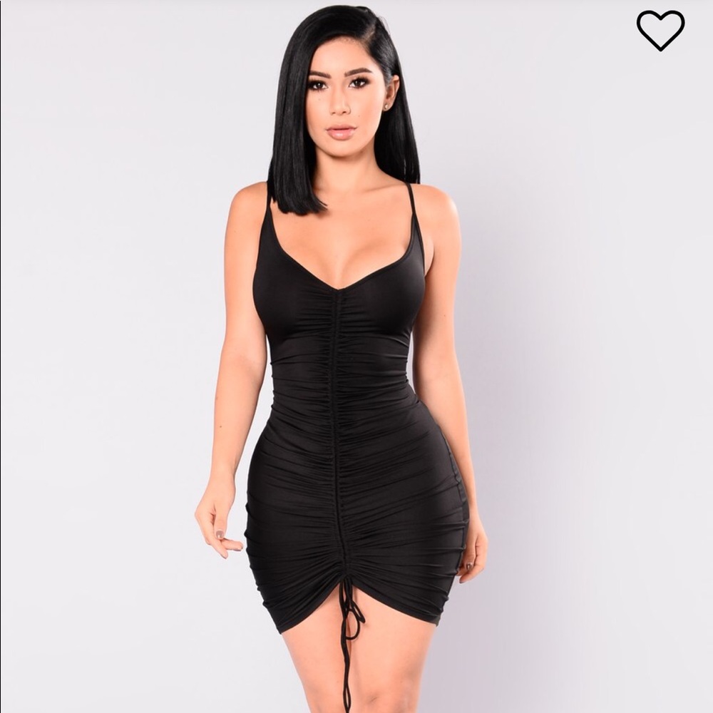 Fashion Nova like ruched black dress